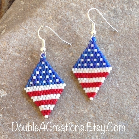 American Flag Beaded Earrings, New, Handmade by me - Picture 4 of 6